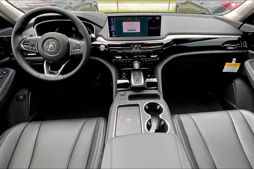 New 2025 Acura MDX SH-AWD image 2