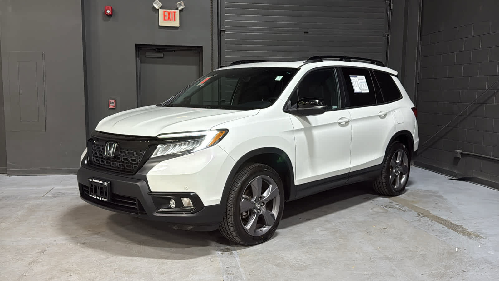Used 2021 Honda Passport Touring image 3