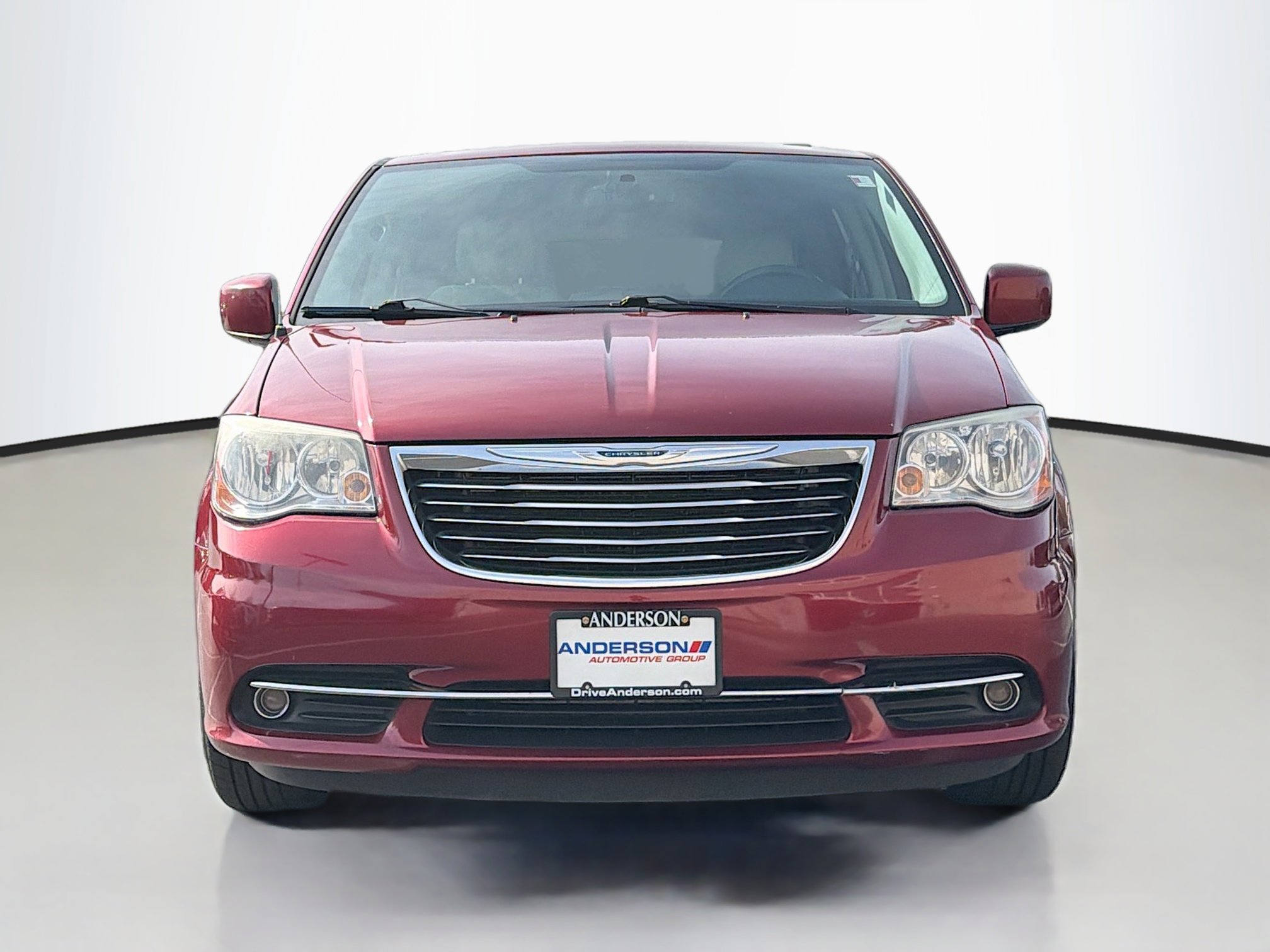 Used 2013 Chrysler Town & Country Touring image 13