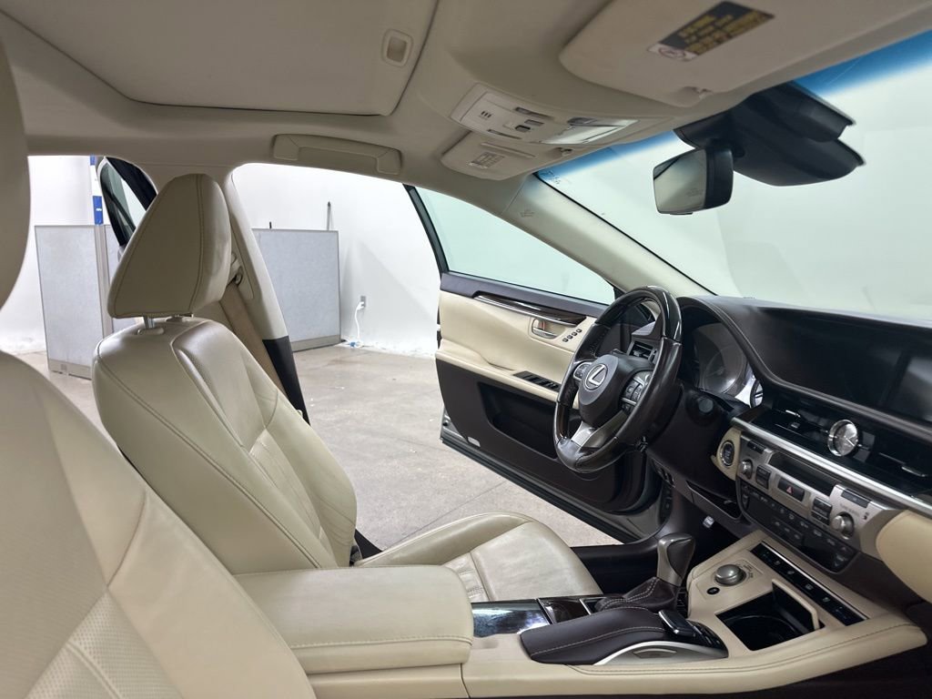 Used 2017 Lexus ES 350 image 20