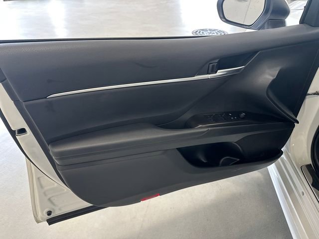 Used 2024 Toyota Camry SE FWD image 29