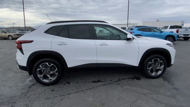 New 2026 Chevrolet Trax LT w/ Driver Confidence Package FWD image 9