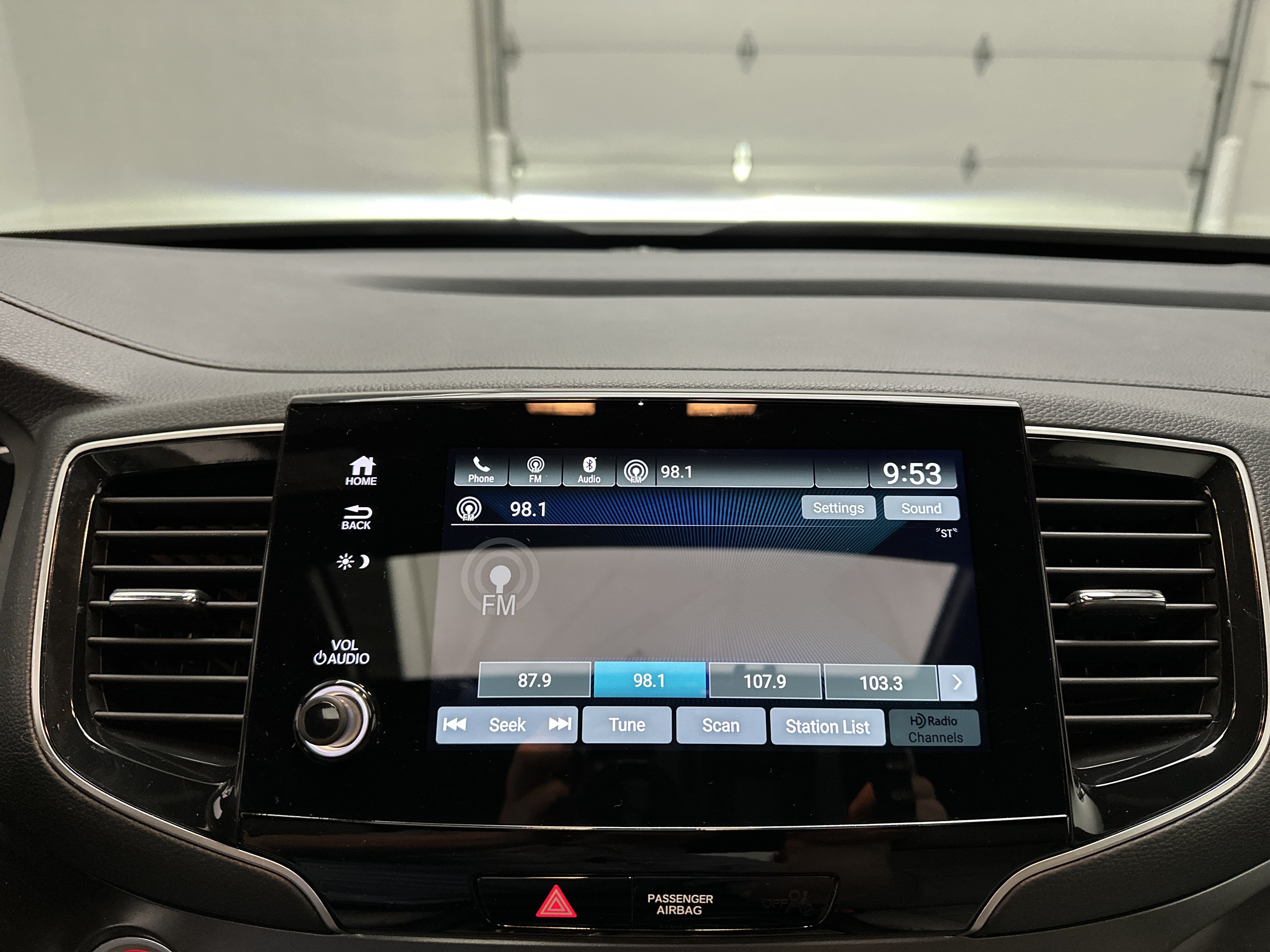 Used 2024 Honda Passport EX-L image 33
