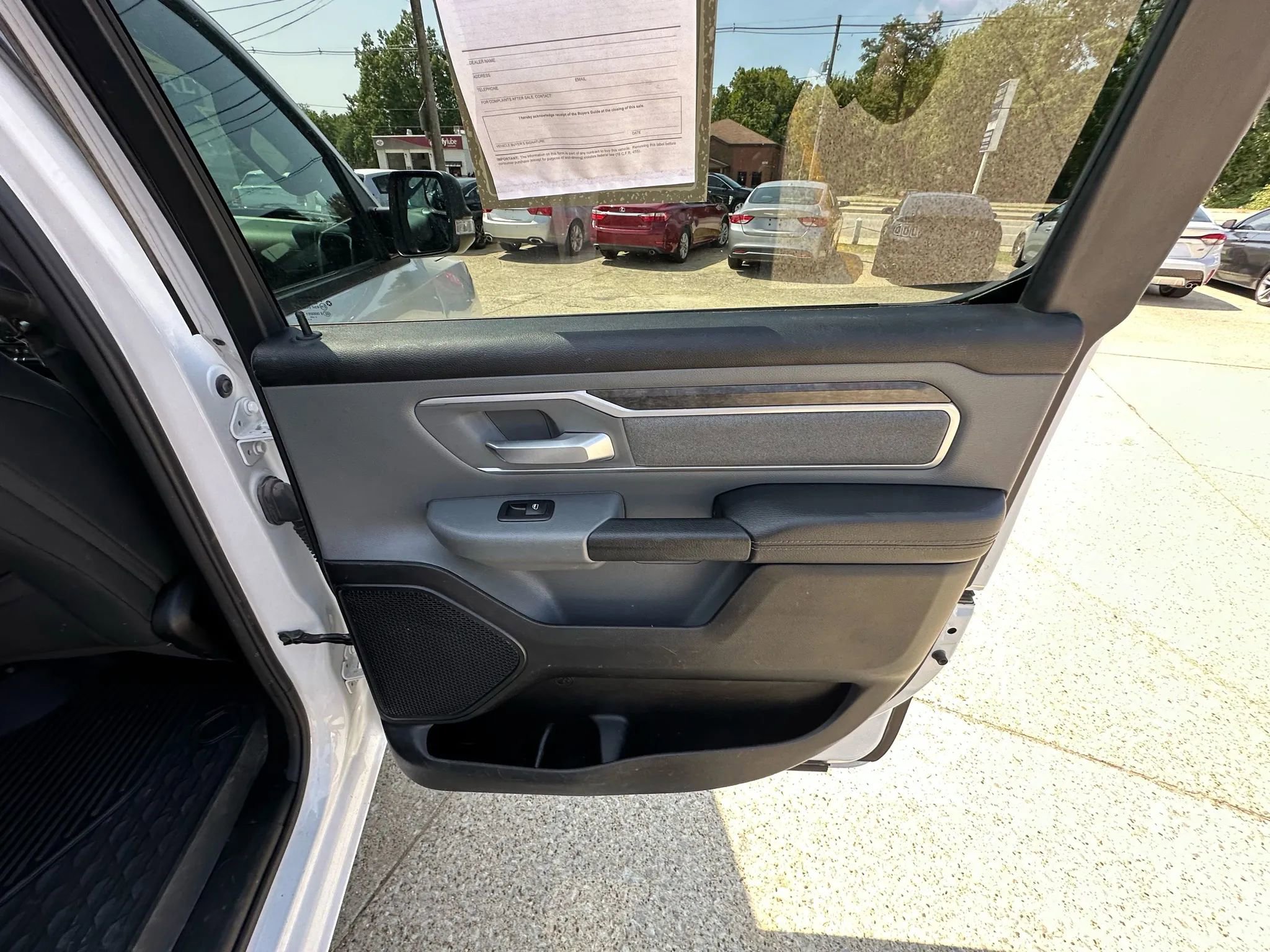 Used 2021 RAM 1500 Big Horn image 26