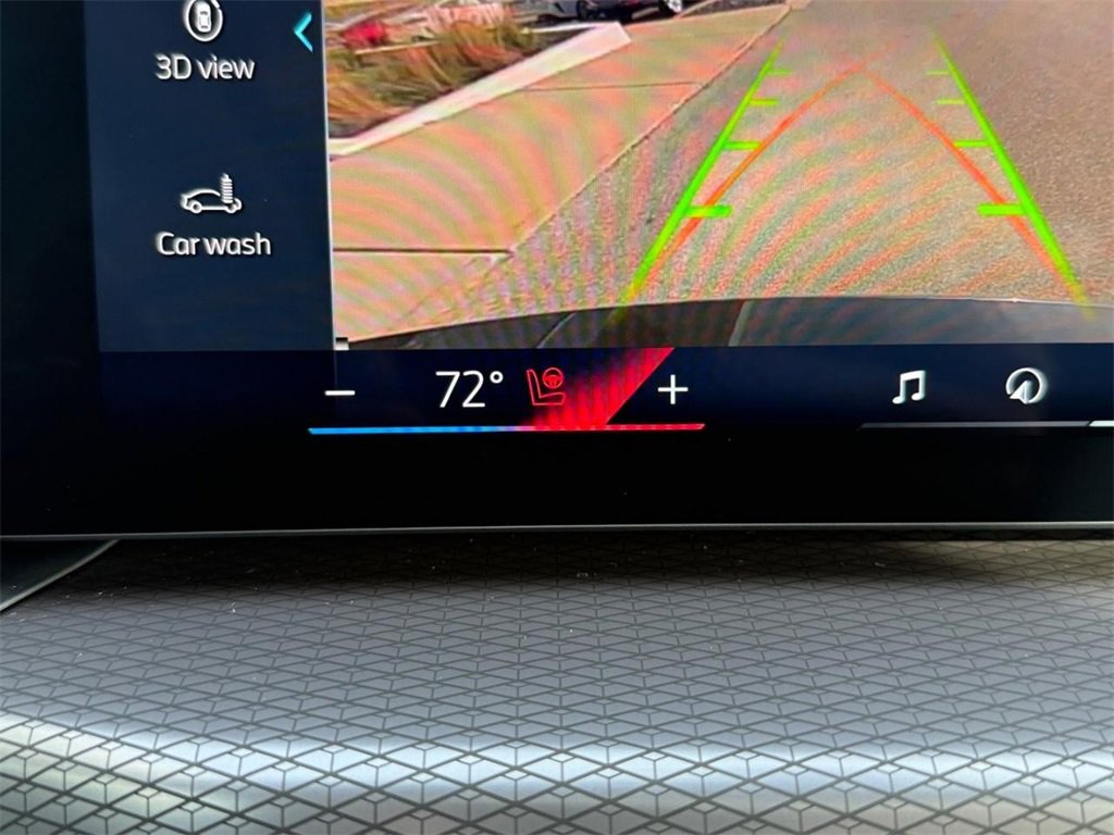 New 2026 BMW 330i xDrive Sedan w/ Premium Package image 15