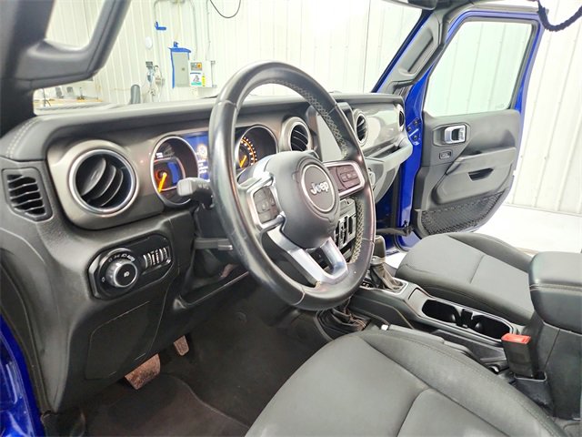 Used 2020 Jeep Wrangler Unlimited Sahara w/ Uconnect 4C Nav & Sound Group image 18