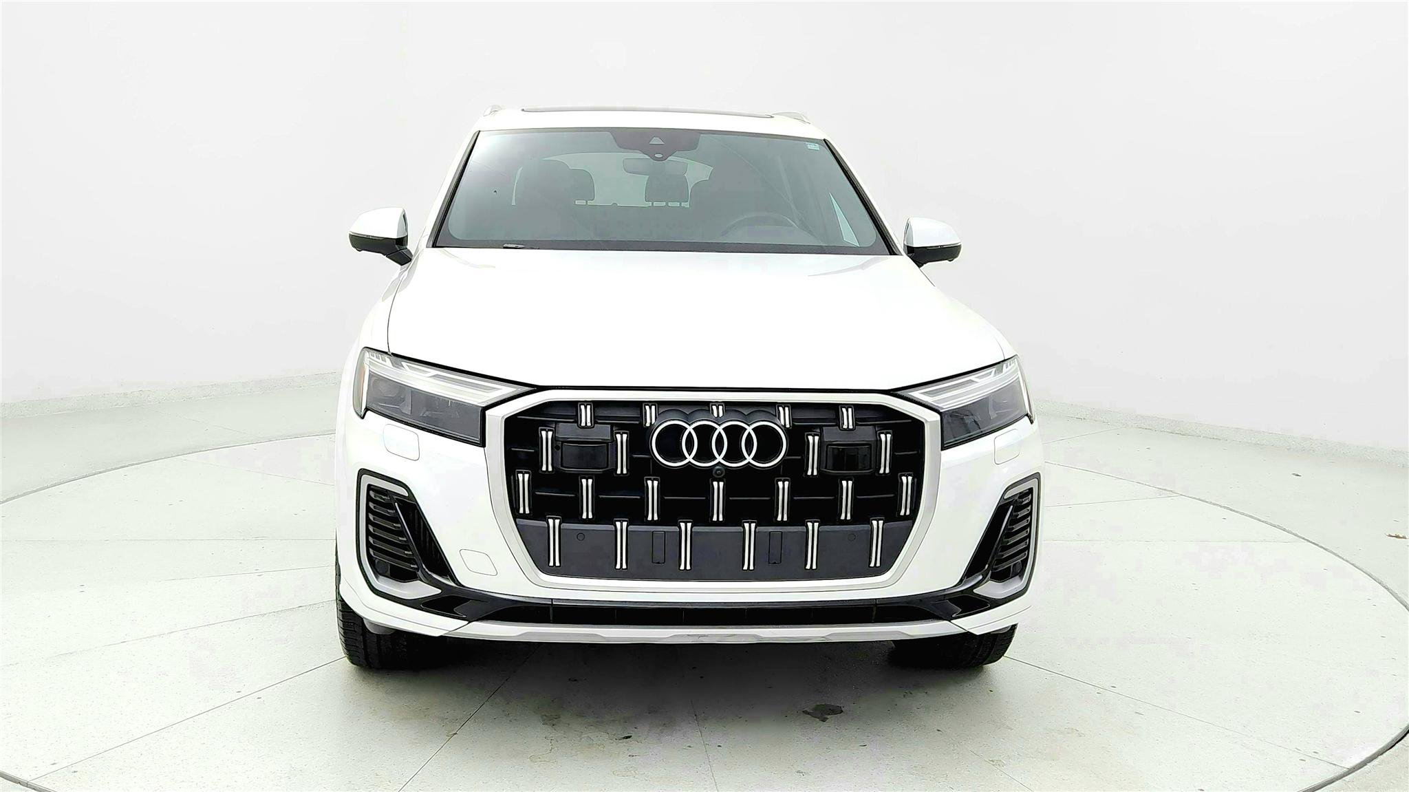 Used 2025 Audi Q7 3.0T Premium Plus AWD/4WD image 8