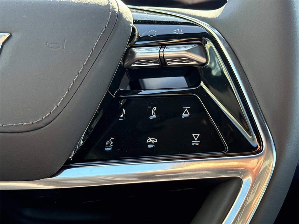 New 2026 Cadillac Vistiq Premium Luxury image 14