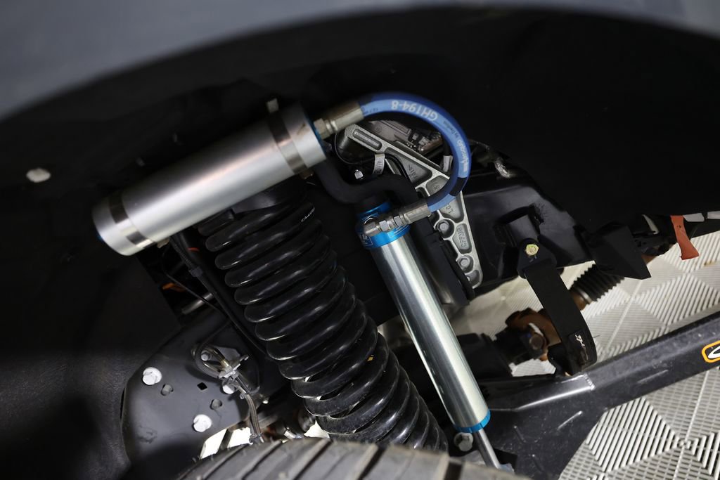 Used 2025 Ford F450 Platinum w/ FX4 Off-Road Package image 47