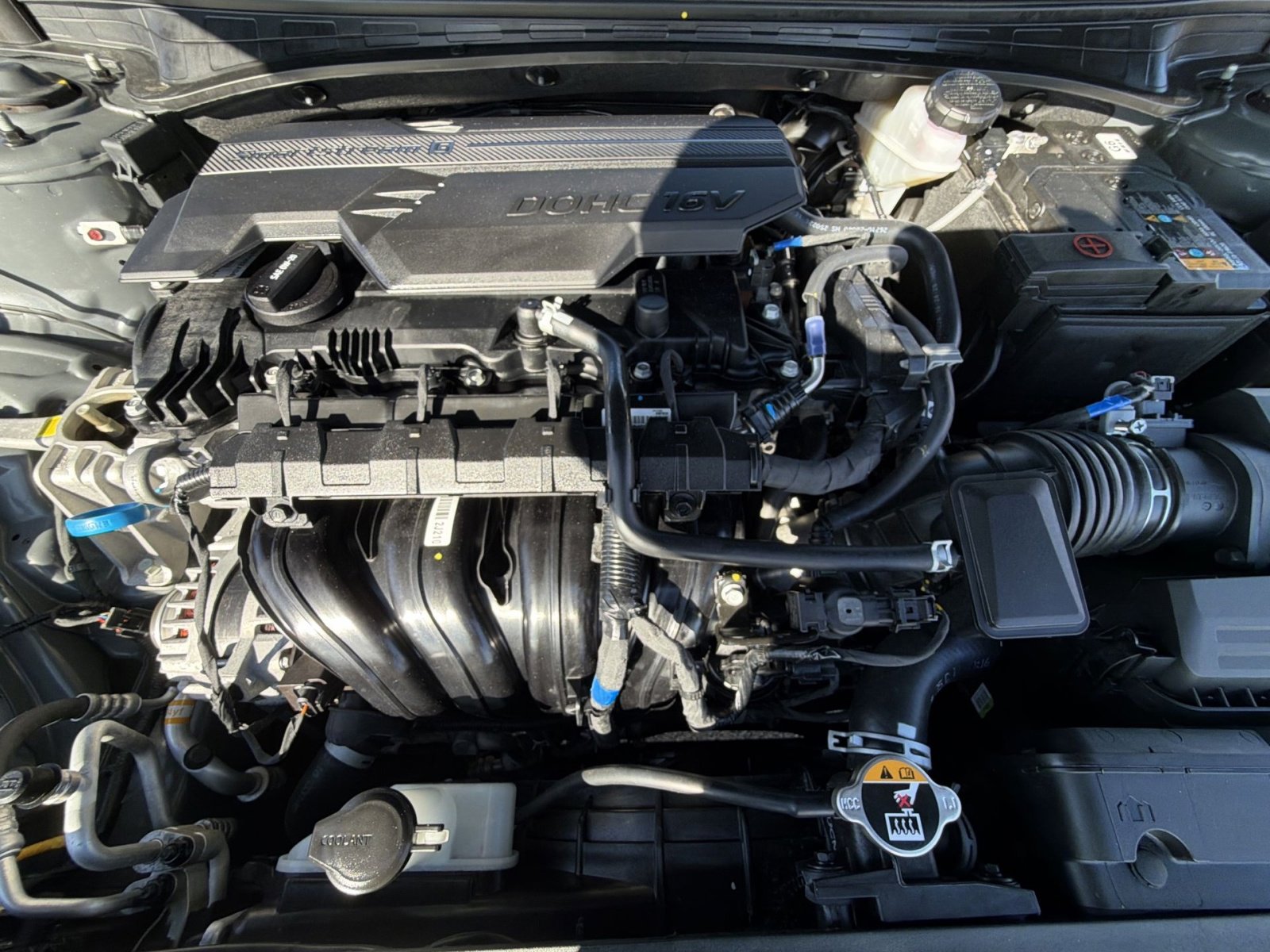 Certified 2025 Hyundai Elantra SEL image 28