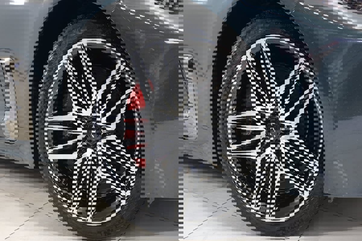 Used 2023 Kia Stinger GT2 image 14