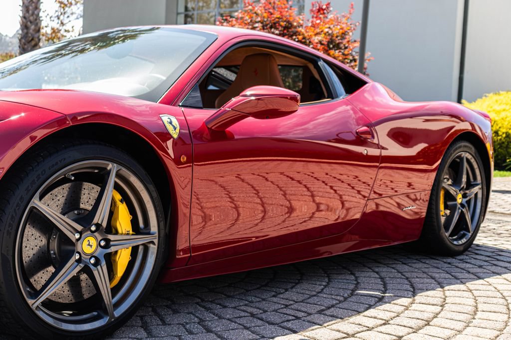 Used 2013 Ferrari 458 Italia Coupe RWD image 29
