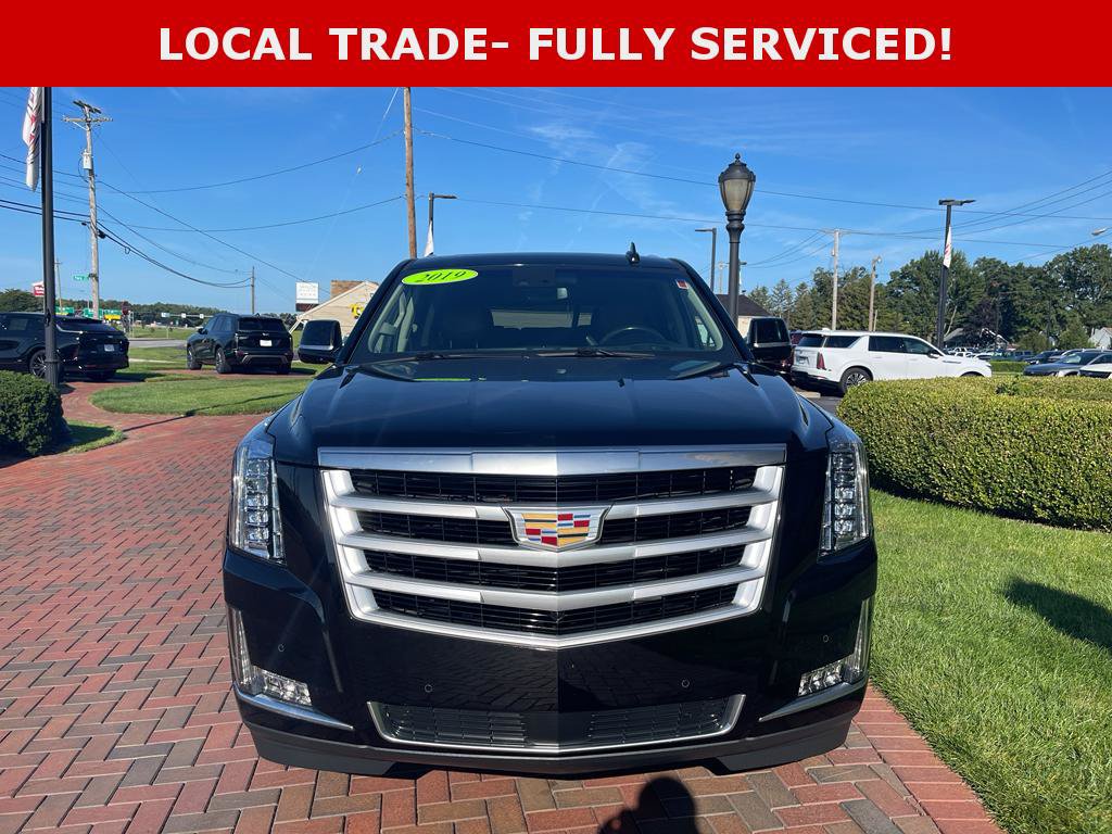 Used 2019 Cadillac Escalade Premium Luxury AWD/4WD image 3
