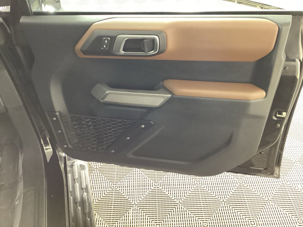 Used 2021 Ford Bronco Outer Banks image 10