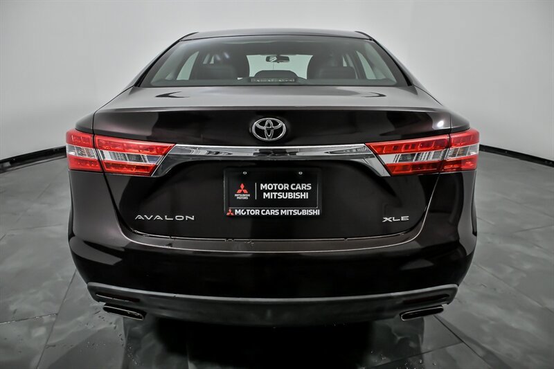 Used 2013 Toyota Avalon XLE image 9