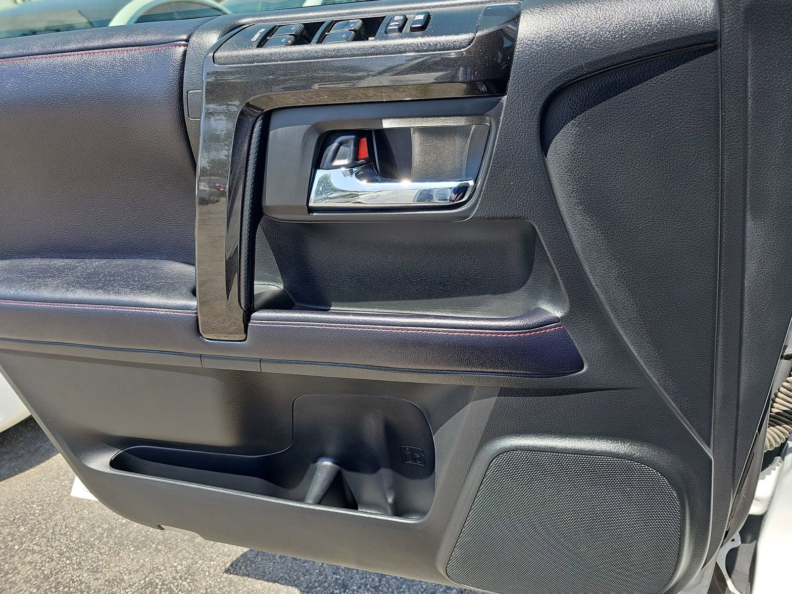 Used 2020 Toyota 4Runner TRD Off-Road Premium w/ Moonroof Package image 31