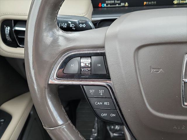 Used 2022 Lincoln Nautilus Reserve image 9