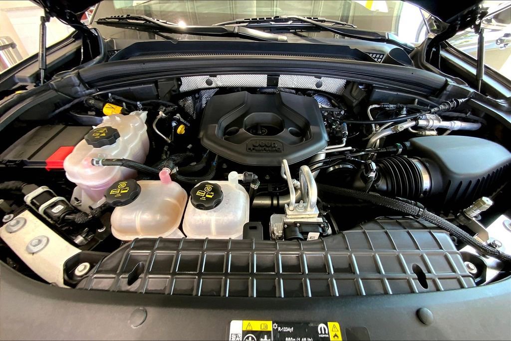 Used 2023 Jeep Grand Cherokee 4WD 4xe image 21