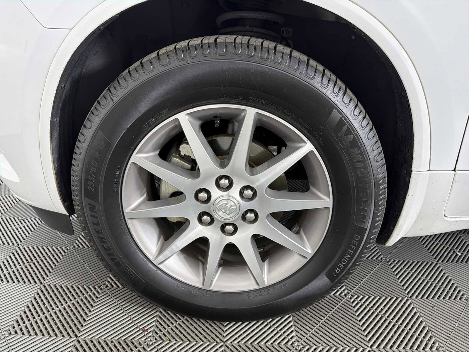 Used 2016 Buick Enclave Leather image 9