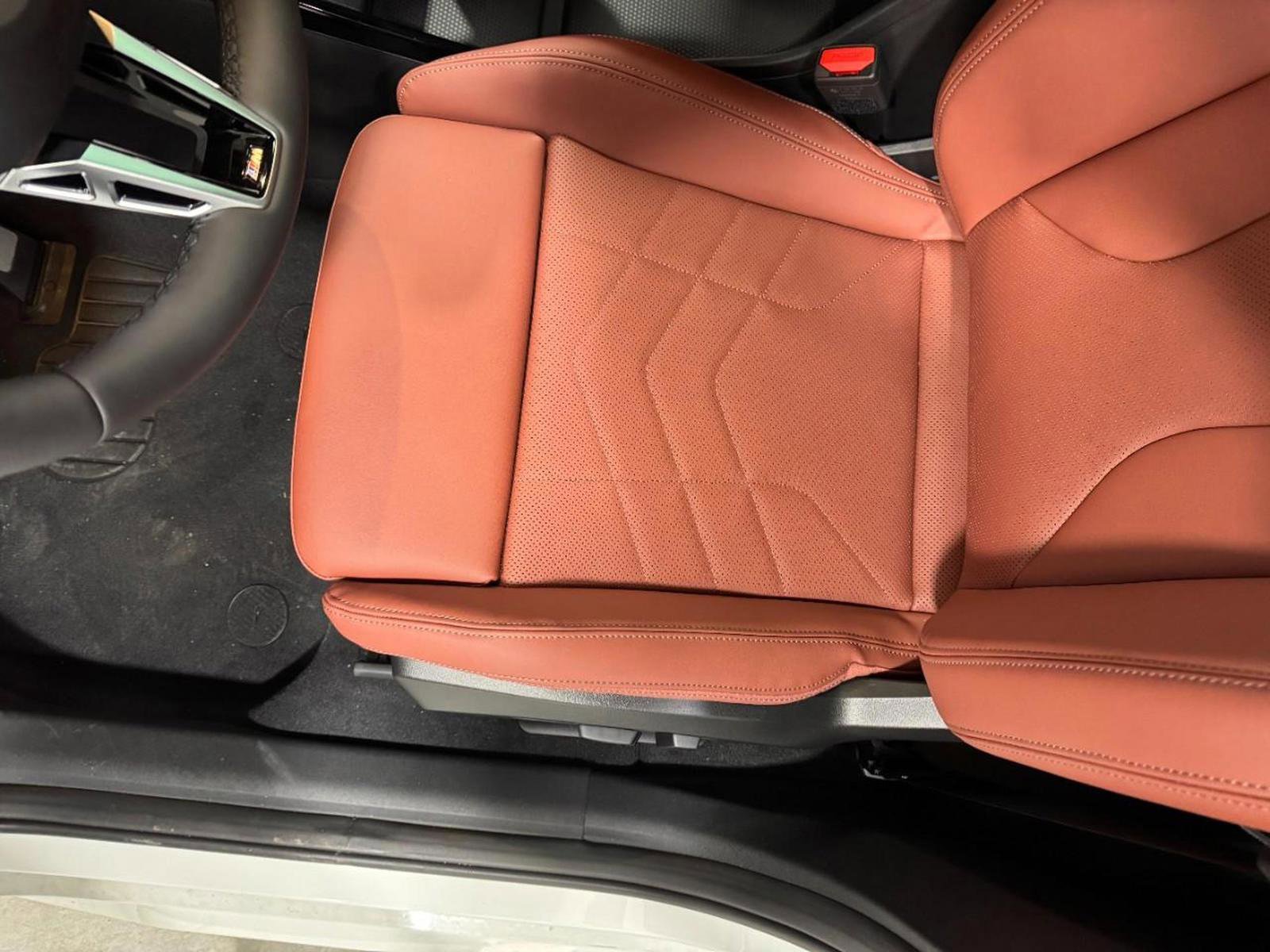 New 2026 BMW X2 xDrive28i w/ Technology Package image 24