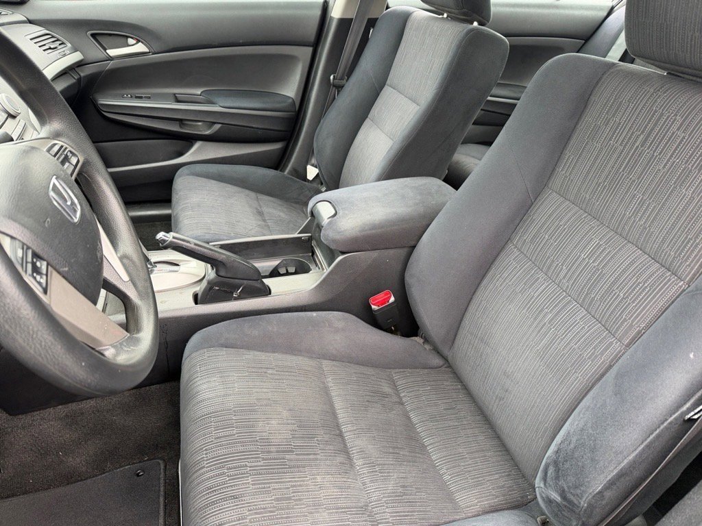 Used 2011 Honda Accord LX image 10