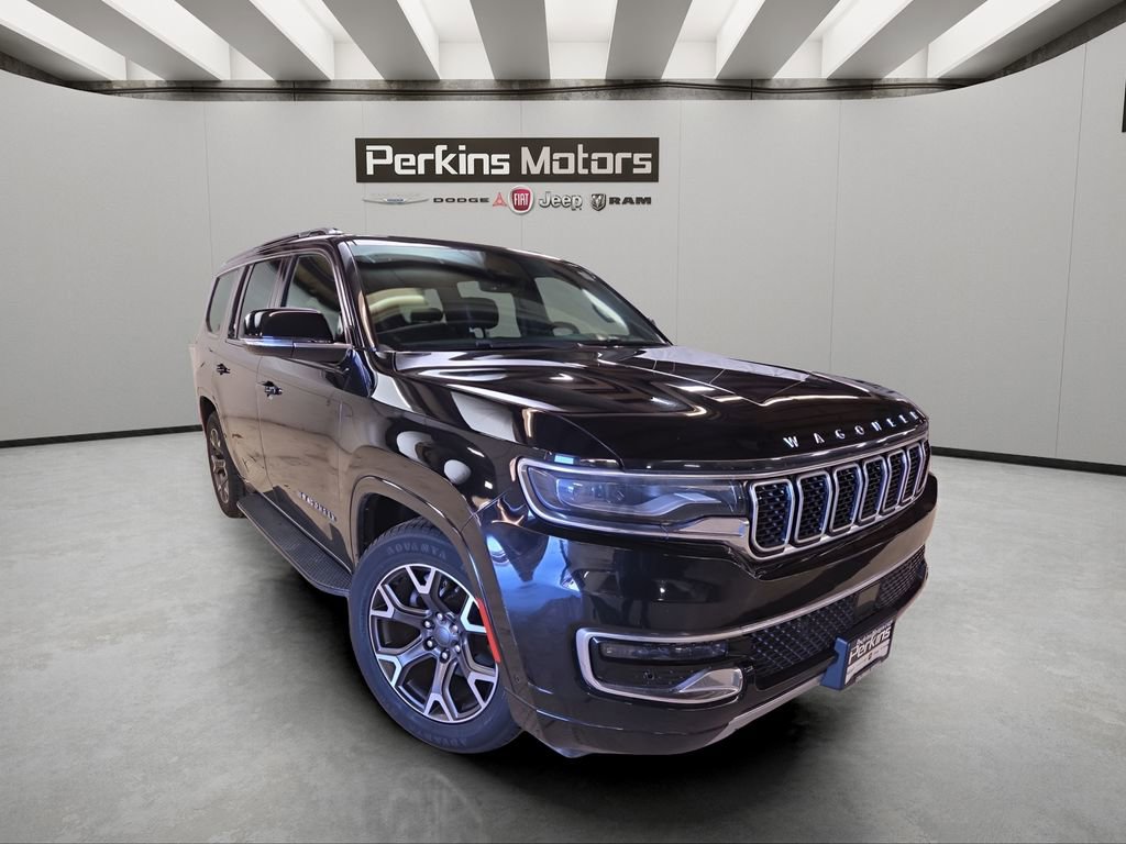 Used 2023 Jeep Wagoneer Series III w/ Preferred Equipment Group image 7