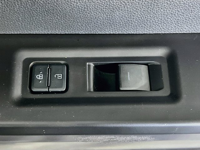 Used 2023 Toyota Tundra SR5 w/ SR5 Premium Package AWD/4WD image 32