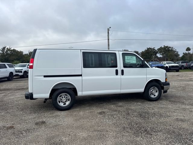 New 2025 Chevrolet Express 2500 Work Van 3D Cargo Van w/ Driver Convenience Package RWD image 15