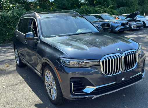 Used 2022 BMW X7 xDrive40i w/ Cold Weather Package AWD/4WD image 2