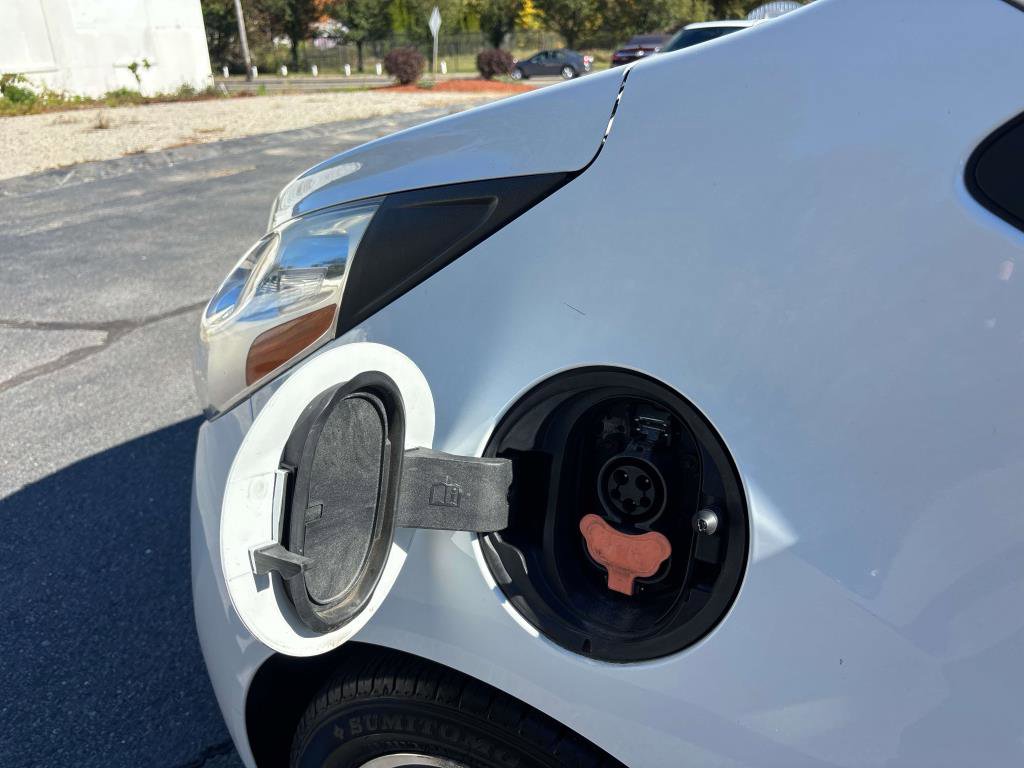 Used 2015 Chevrolet Spark LT image 6