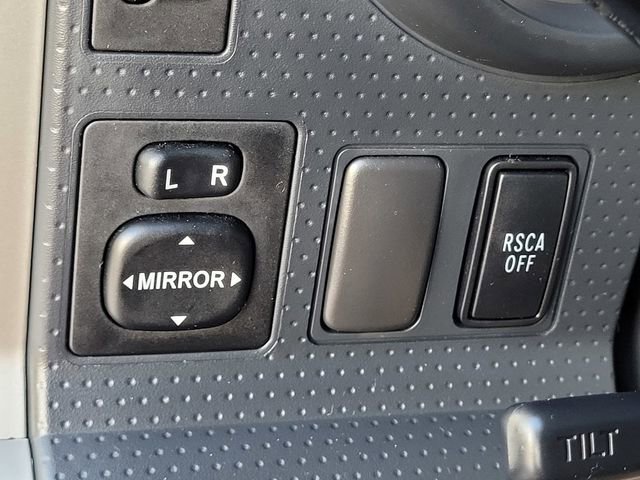 Used 2010 Toyota FJ Cruiser 4WD image 17