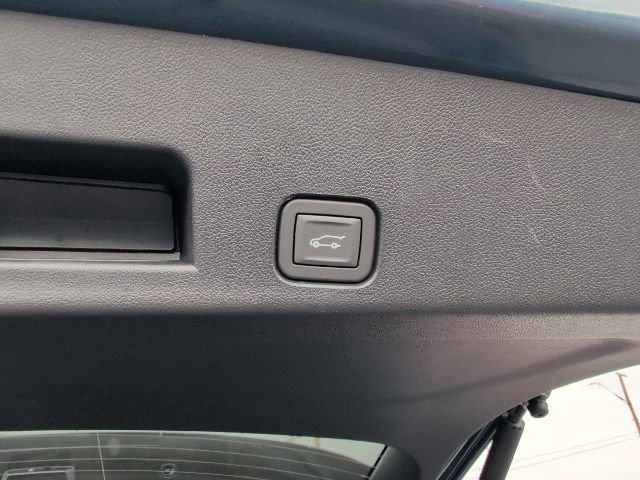 New 2026 Chevrolet Traverse LT w/ Driver Confidence Package image 12