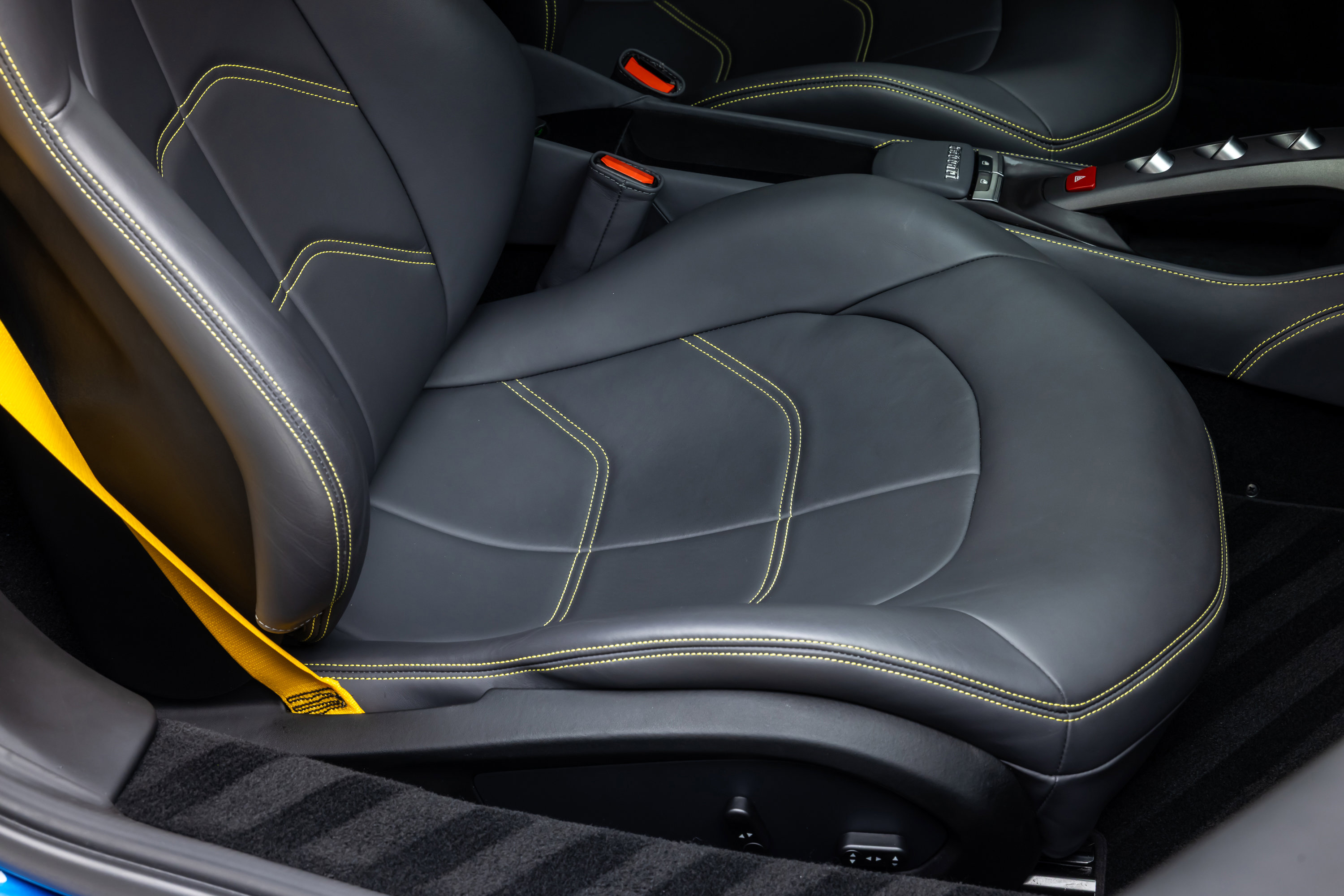 Certified 2018 Ferrari 488 GTB image 32