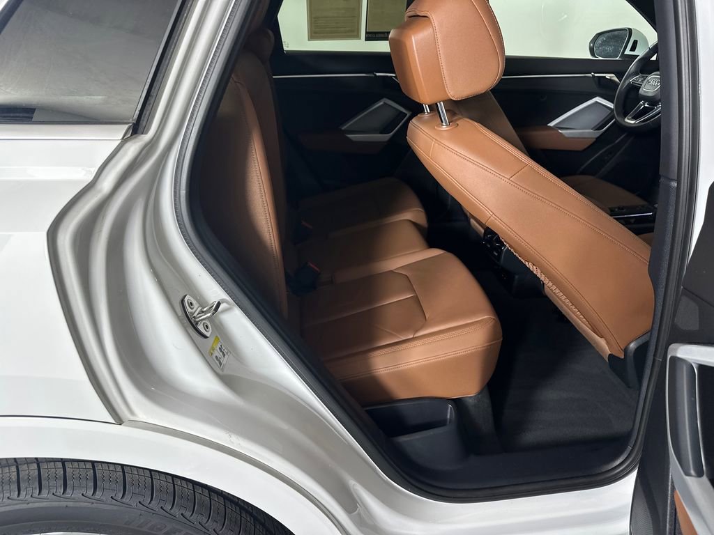 Used 2021 Audi Q3 2.0T Premium w/ Convenience Package image 15