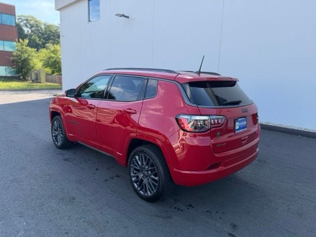 Used 2022 Jeep Compass Limited AWD/4WD image 9