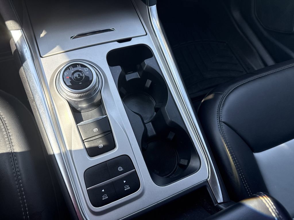 Certified 2023 Ford Explorer XLT w/ Equipment Group 202A image 22