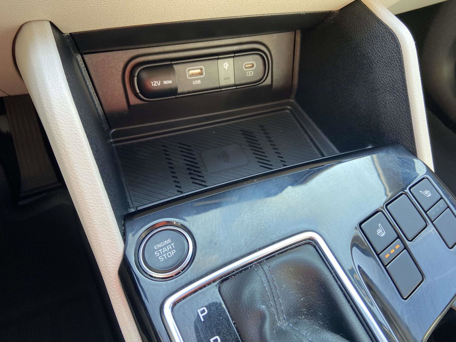 Used 2025 Kia Sportage EX image 17