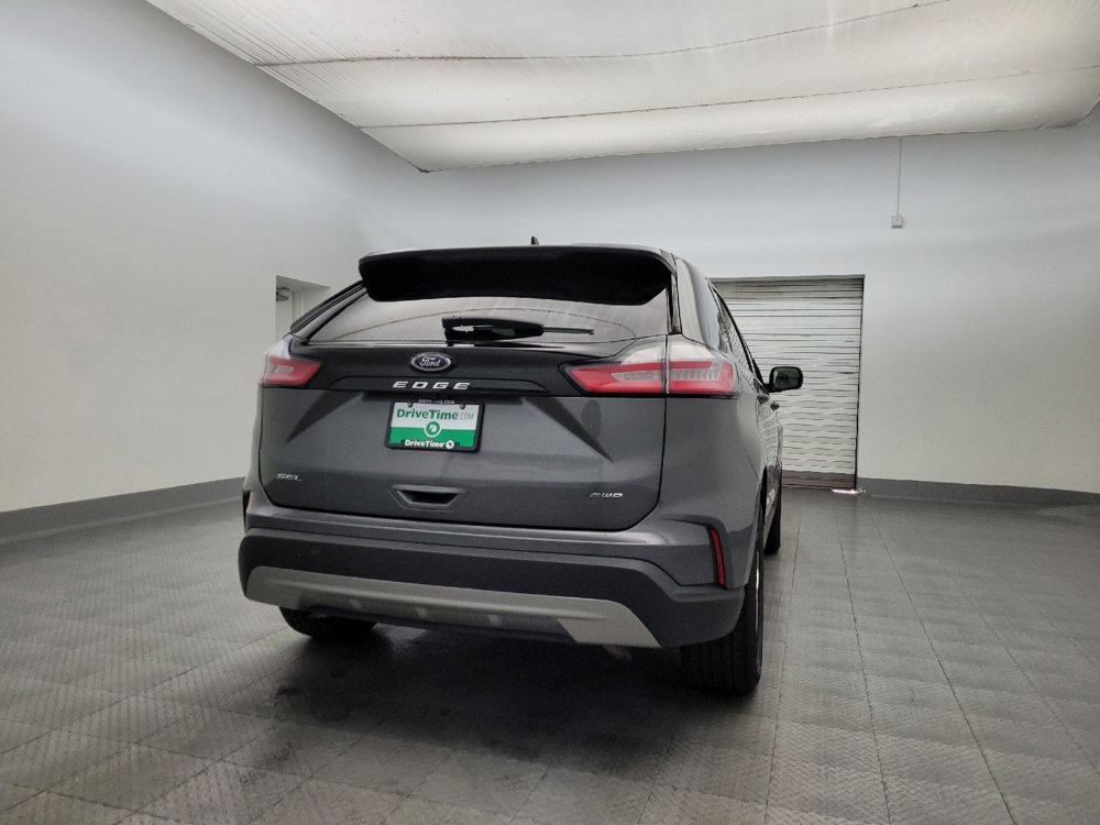 Used 2023 Ford Edge SEL image 7