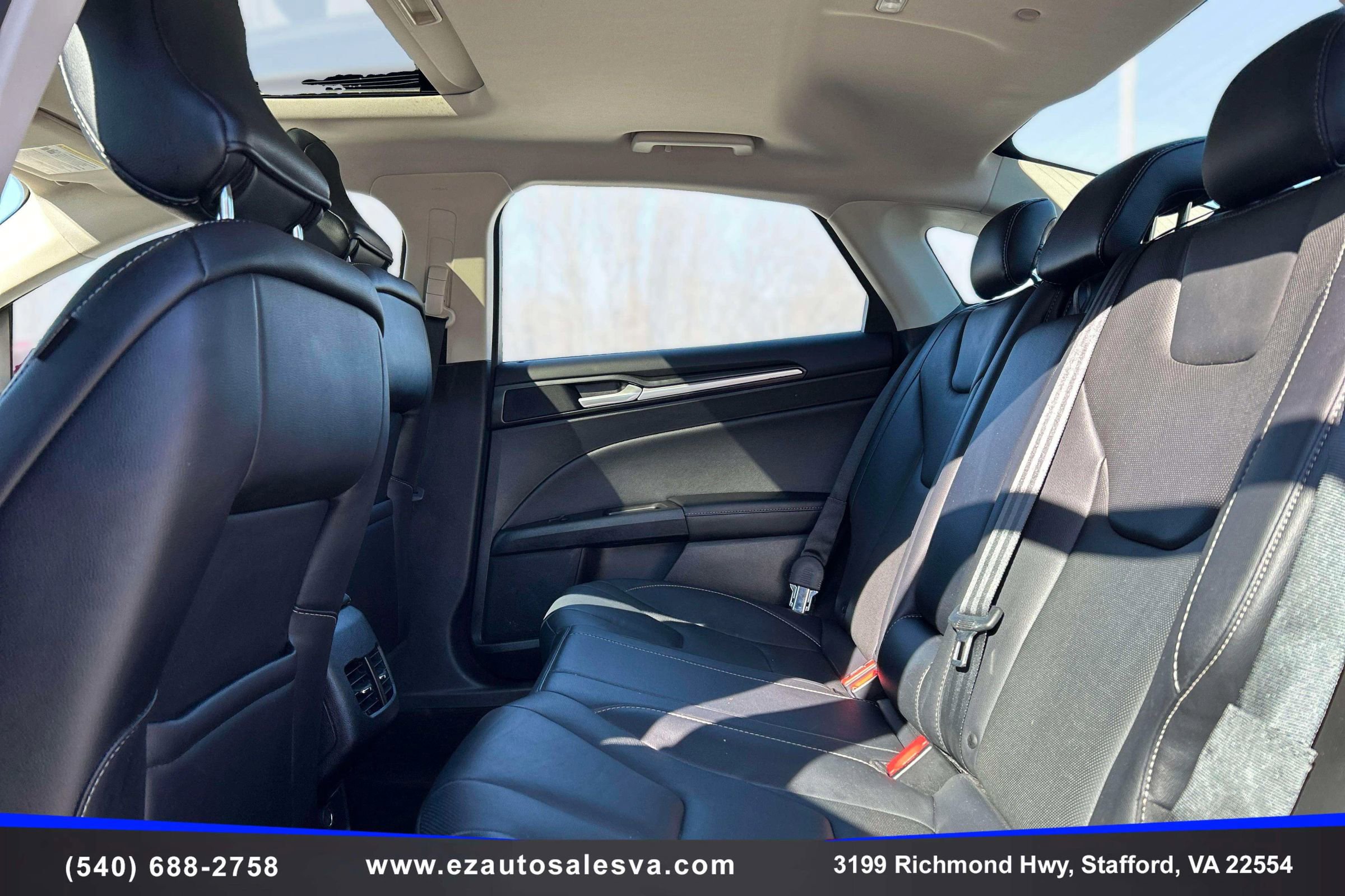 Used 2019 Ford Fusion Titanium FWD image 14