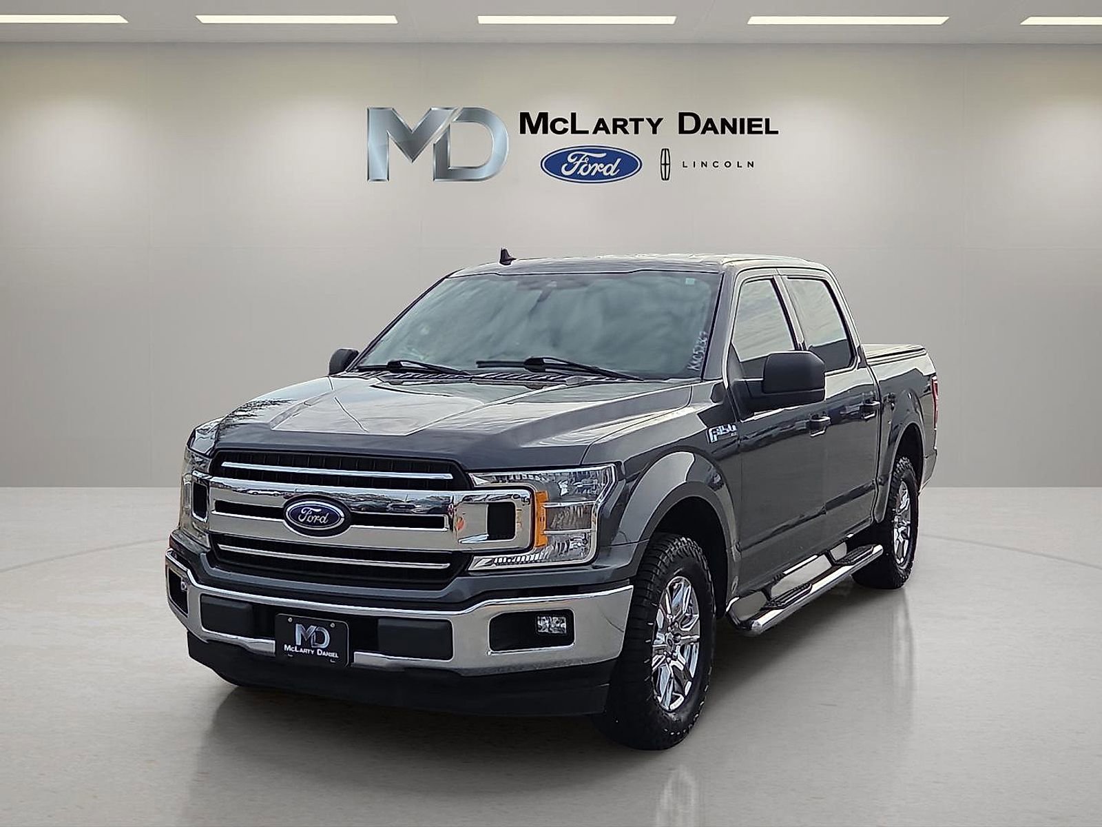 Used 2019 Ford F150 XLT image 2