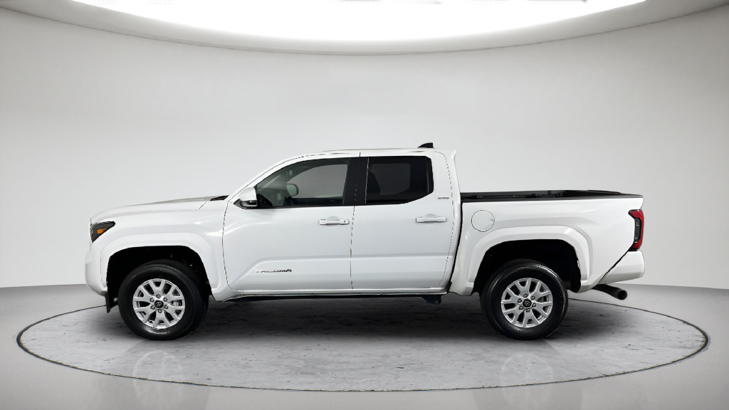Used 2025 Toyota Tacoma SR5 w/ SR5 Upgrade Package AWD/4WD image 12