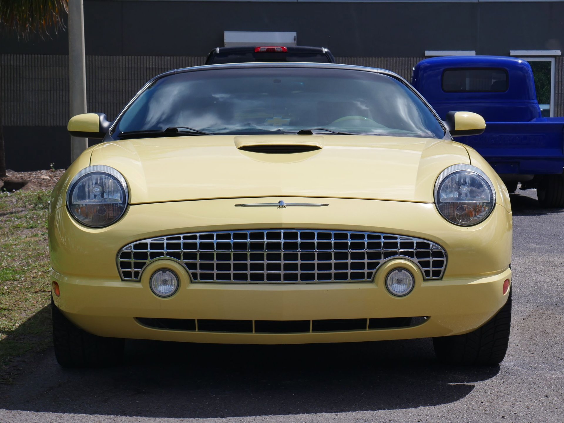 Used 2002 Ford Thunderbird RWD image 28