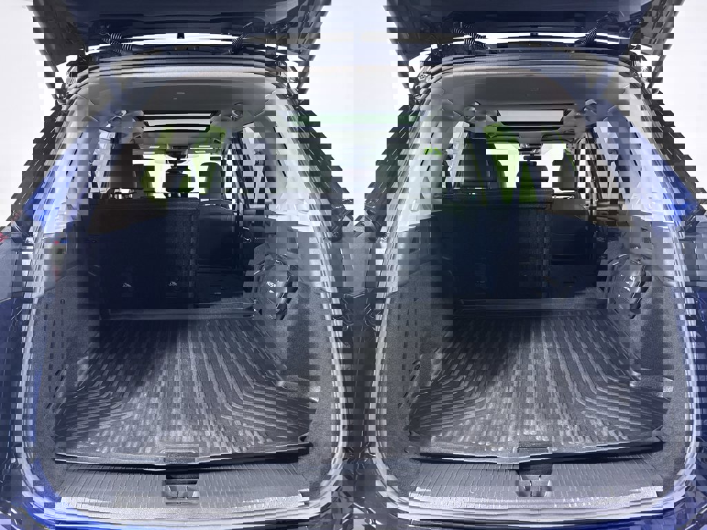 Used 2024 Nissan Rogue Platinum image 6