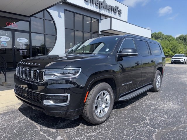 Used 2024 Jeep Wagoneer L 4WD image 2