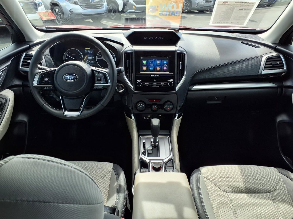 Used 2024 Subaru Forester Premium AWD/4WD image 2