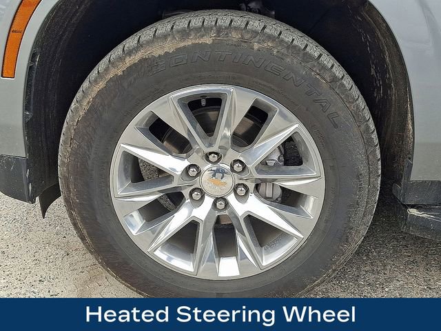 Used 2025 Chevrolet Suburban Premier AWD/4WD image 28
