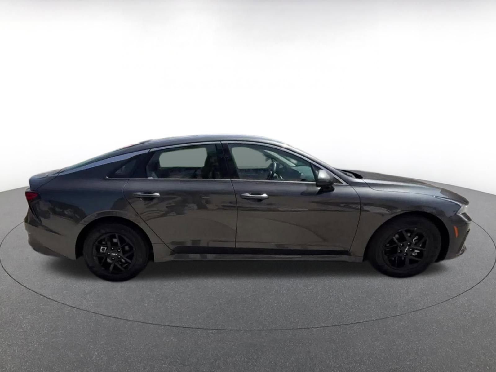 Used 2025 Kia K5 LXS FWD image 16