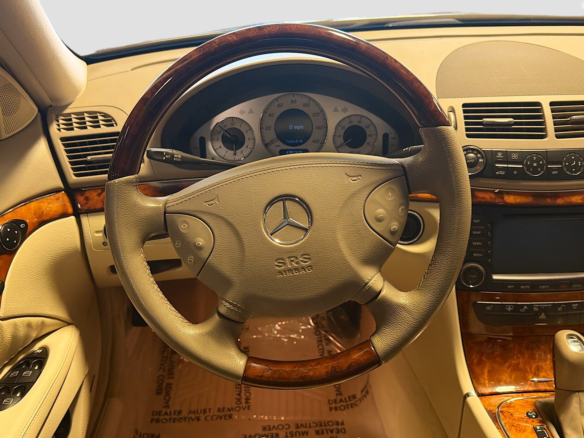 Used 2006 Mercedes-Benz E 350 4MATIC Sedan image 17