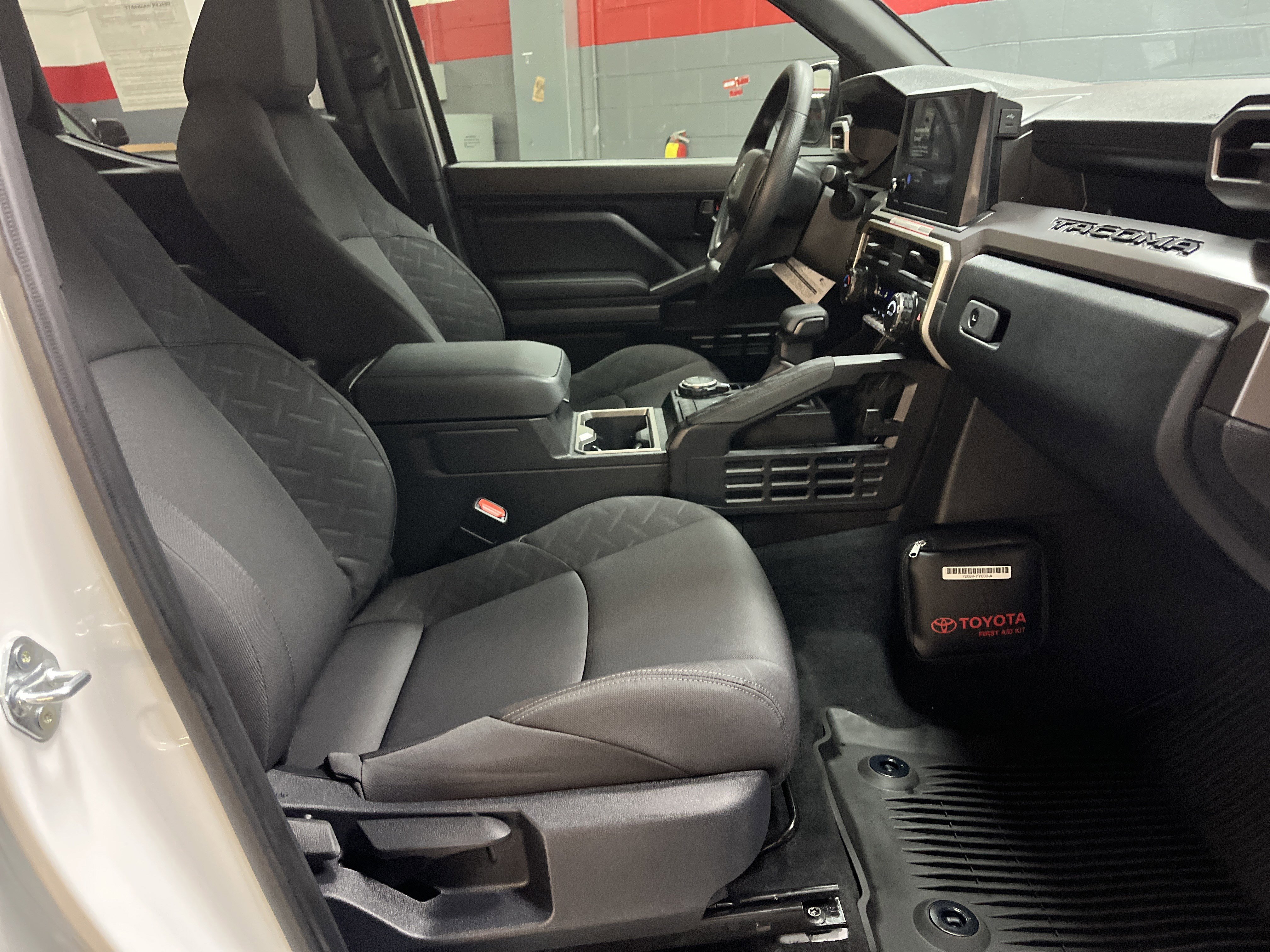 Certified 2024 Toyota Tacoma SR5 image 32