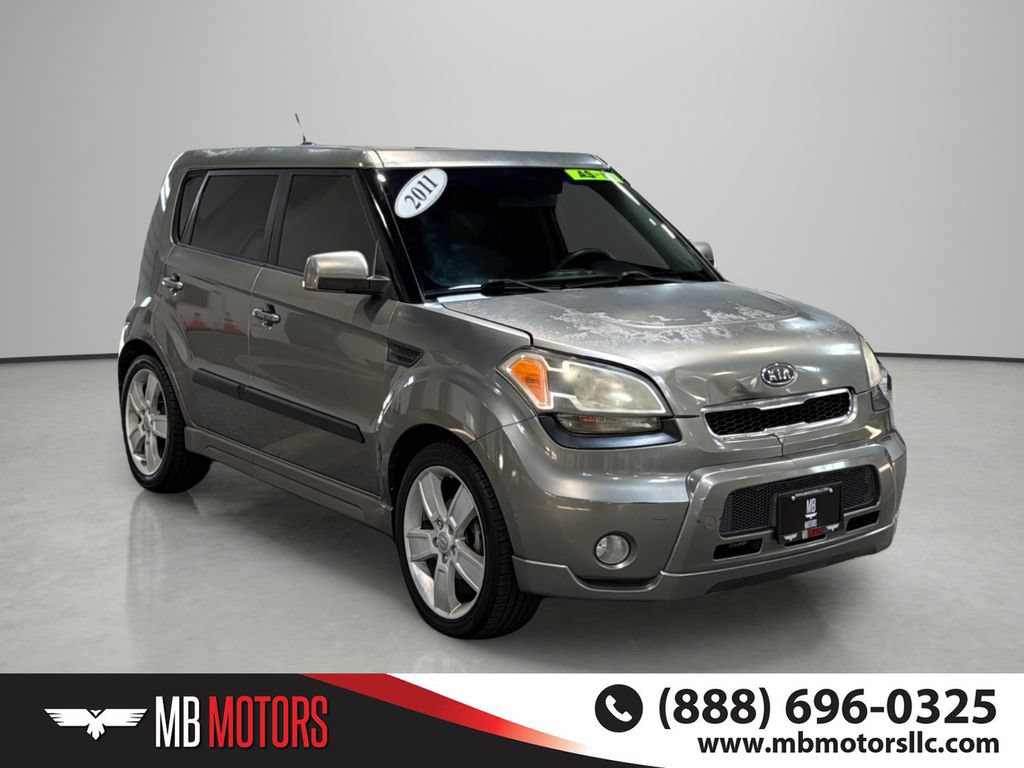 Used 2011 Kia Soul ! FWD image 6